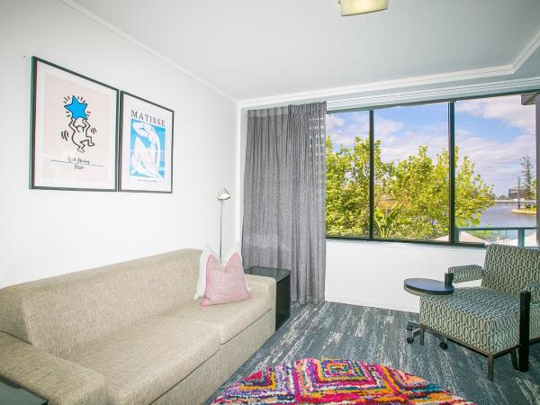 East Perth Suites Hotel : photo 3 de la chambre appartement standard