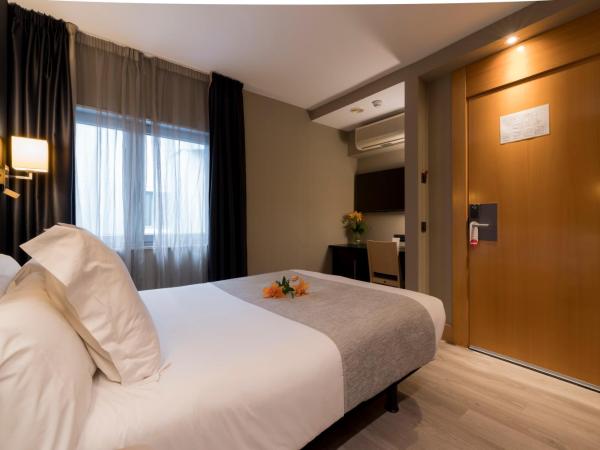 Hotel Plaza : photo 5 de la chambre chambre simple standard