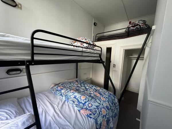Worldwide Backpackers : photo 5 de la chambre chambre familiale