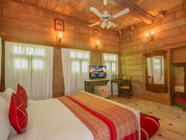 Amritara Manak Haveli, Jodhpur : photo 4 de la chambre royal room - free morning and evening rooftop live music on weekends and evening tea - coffee with cookies