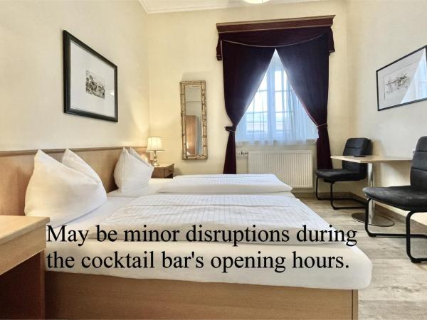 Hotel Turnerwirt : photo 1 de la chambre petite chambre double au-dessus du cocktail bar