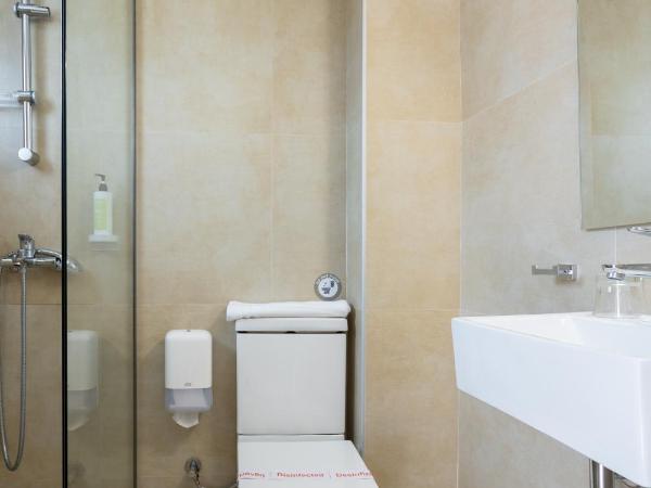 Hotel Bretagne : photo 6 de la chambre chambre double ou lits jumeaux