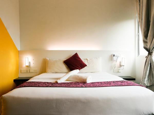 Golden Roof Hotel Ampang Ipoh : photo 8 de la chambre chambre standard lit queen-size