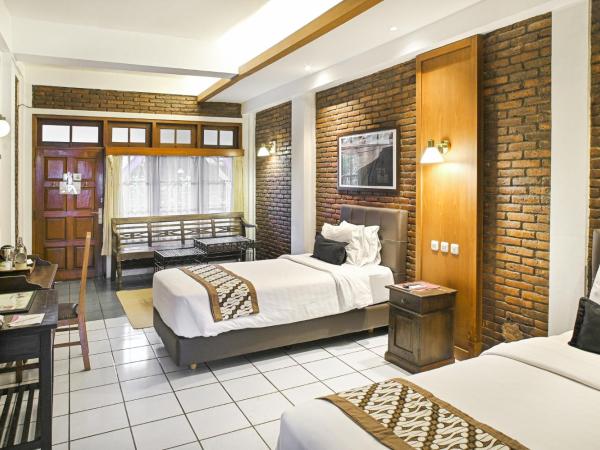 Paku Mas Hotel : photo 4 de la chambre chambre lits jumeaux deluxe