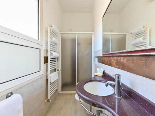 Hotel Harmony : photo 7 de la chambre chambre triple deluxe