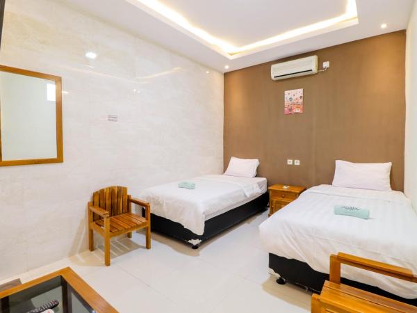 Hotel Safara Yogyakarta : photo 3 de la chambre chambre familiale