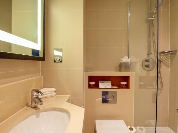 DoubleTree by Hilton London Ealing : photo 7 de la chambre chambre lit queen-size 