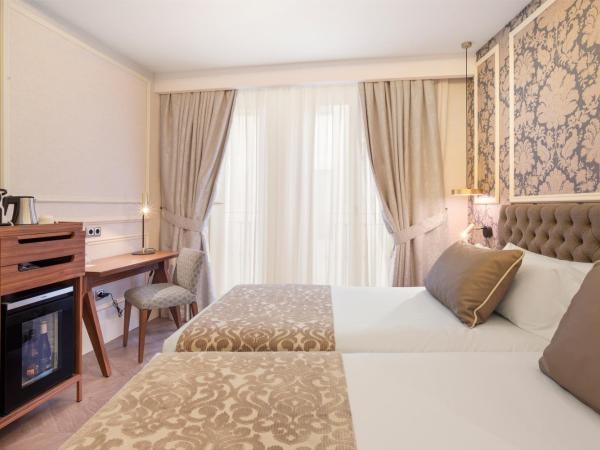 Catalonia Las Cortes : photo 2 de la chambre chambre double ou lits jumeaux