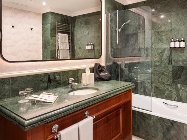 Catalonia Las Cortes : photo 6 de la chambre chambre double ou lits jumeaux