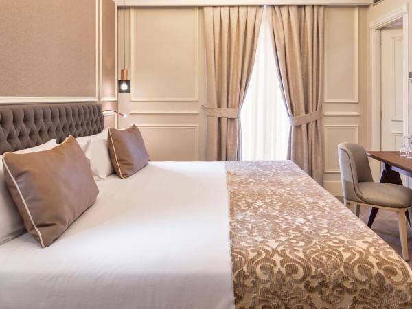 Catalonia Las Cortes : photo 4 de la chambre chambre double ou lits jumeaux premium