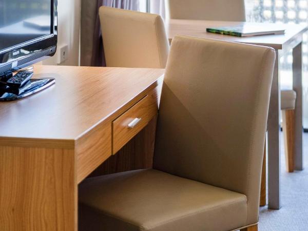 Rydges Esplanade Resort Cairns : photo 4 de la chambre chambre lit queen-size - vue sur mer