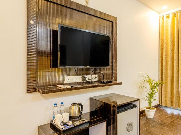 Lime Tree Hotel Huda City Centre : photo 6 de la chambre suite