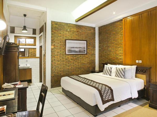 Paku Mas Hotel : photo 3 de la chambre chambre double deluxe avec balcon