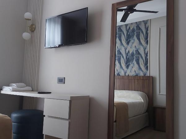 Hotel Internacional : photo 9 de la chambre chambre triple supérieure