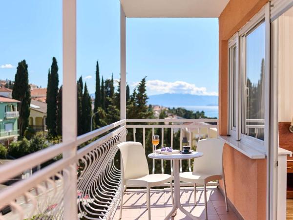 Mediteran Hotel by Aminess : photo 2 de la chambre chambre double standard avec balcon 