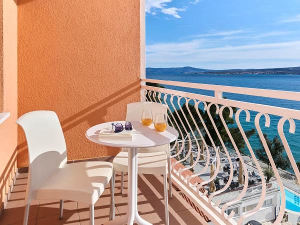 Mediteran Hotel by Aminess : photo 2 de la chambre chambre double standard avec balcon - vue sur mer