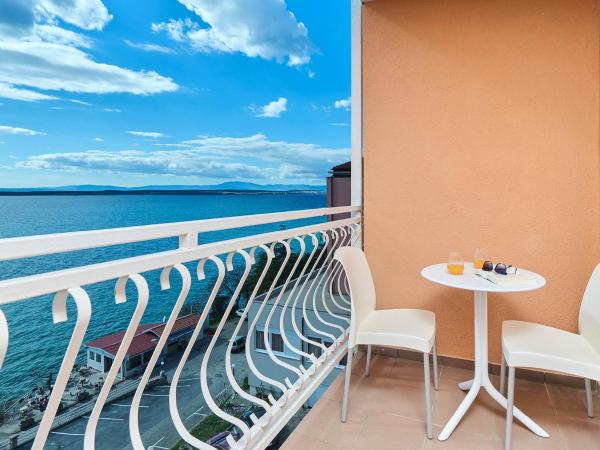 Mediteran Hotel by Aminess : photo 5 de la chambre chambre double standard avec balcon - vue sur mer