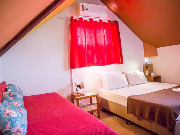 Mambembe Hostel : photo 1 de la chambre chambre double ou lits jumeaux - vue sur ville