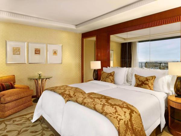 The Park Tower Knightsbridge, a Luxury Collection Hotel, London : photo 2 de la chambre suite lowndes penthouse 2 chambres - vue sur toits