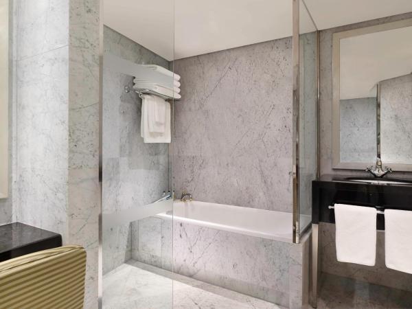 The Park Tower Knightsbridge, a Luxury Collection Hotel, London : photo 10 de la chambre suite lowndes penthouse 2 chambres - vue sur toits