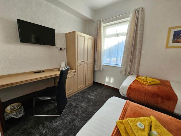 Collingwood Hotel : photo 4 de la chambre chambre lits jumeaux spacieuse