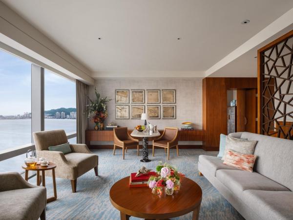 Mandarin Oriental, Macau : photo 1 de la chambre suite deluxe avec lit king-size