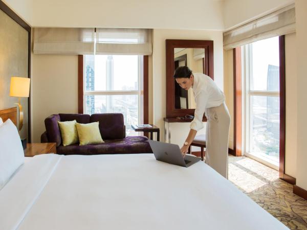 Dusit Thani Dubai : photo 5 de la chambre suite exécutive avec vue sur le burj khalifa