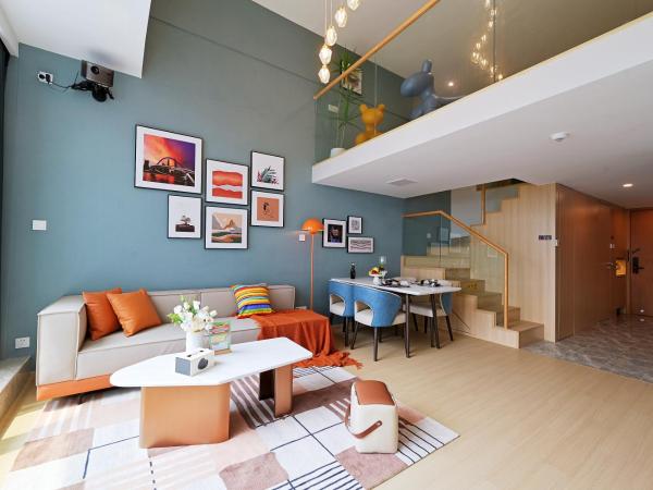 Livetour Hotel Panyu Nancun Wanbo Metro Guangzhou : photo 2 de la chambre chambre lit queen-size deluxe