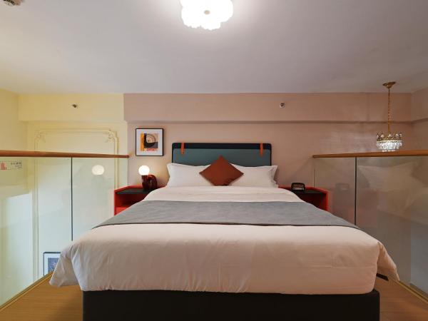 Livetour Hotel Panyu Nancun Wanbo Metro Guangzhou : photo 10 de la chambre suite 2 chambres