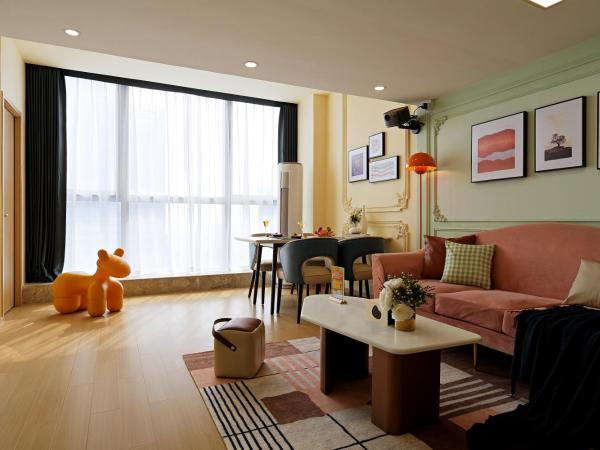 Livetour Hotel Panyu Nancun Wanbo Metro Guangzhou : photo 2 de la chambre suite 2 chambres