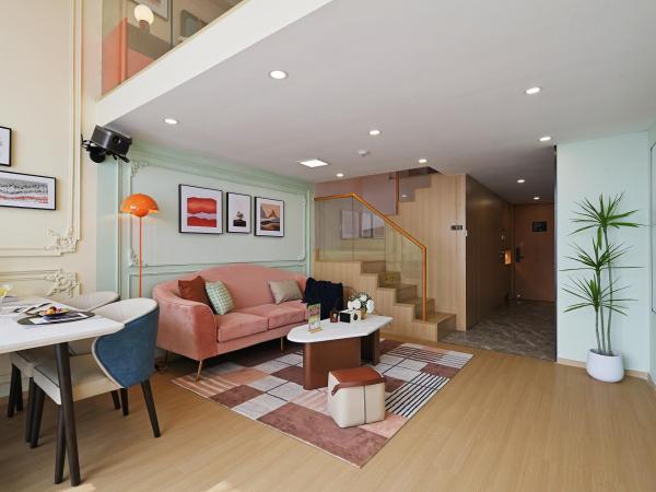 Livetour Hotel Panyu Nancun Wanbo Metro Guangzhou : photo 4 de la chambre suite 2 chambres