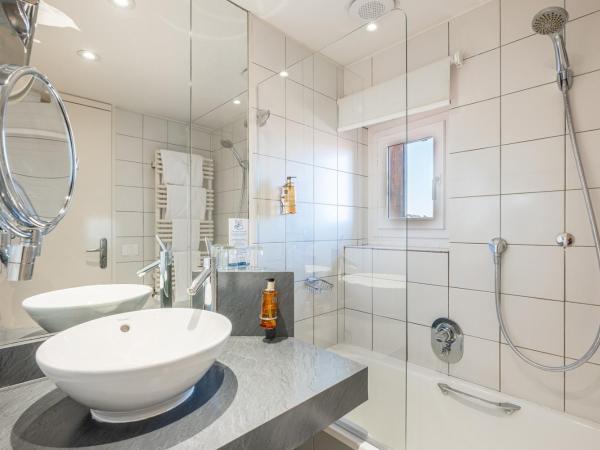 Hôtel du Palais de l'Isle : photo 6 de la chambre chambre triple