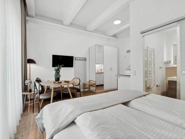 limehome Munich Fritz-Erler Str : photo 10 de la chambre suite avec terrasse 