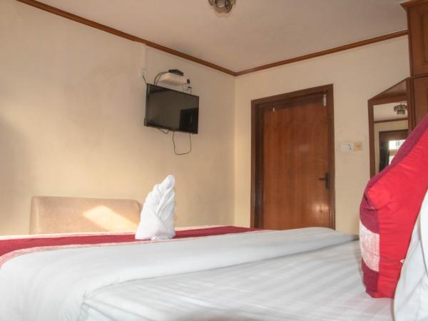 Kusum Hotel : photo 2 de la chambre chambre double deluxe (2 adultes + 1 enfant)