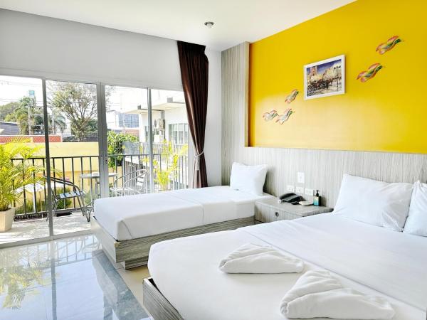Anantra Pattaya Resort : photo 4 de la chambre chambre lits jumeaux de luxe avec vue sur la piscine