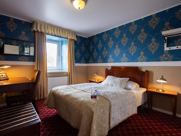 Milling Hotel Plaza : photo 4 de la chambre petite chambre double