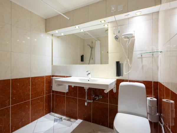 Milling Hotel Plaza : photo 4 de la chambre chambre double ou lits jumeaux