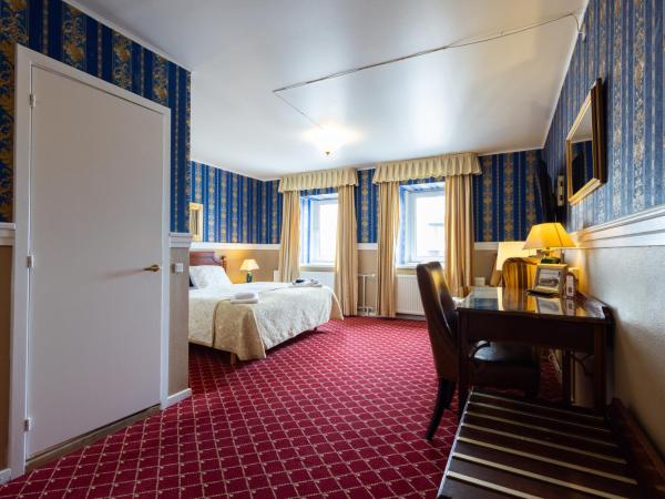 Milling Hotel Plaza : photo 2 de la chambre chambre double ou lits jumeaux