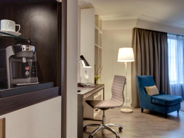 Clayton Hotel Düsseldorf City Centre : photo 2 de la chambre suite exécutive