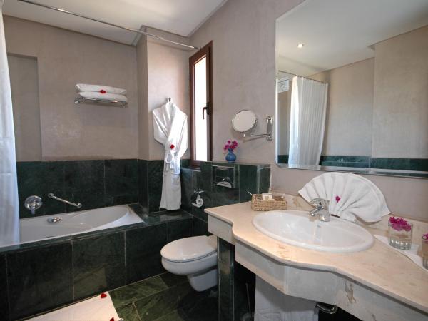 Zalagh Kasbah Hotel & Spa : photo 8 de la chambre chambre familiale (2 adultes et 2 enfants)