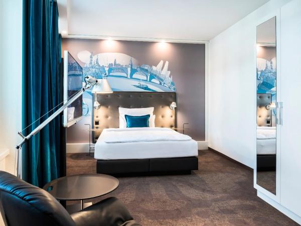 Motel One Basel : photo 9 de la chambre chambre simple