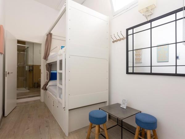 Malaga Stop Hostel AB : photo 10 de la chambre chambre double