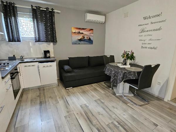 Katy : photo 6 de la chambre appartement avec balcon