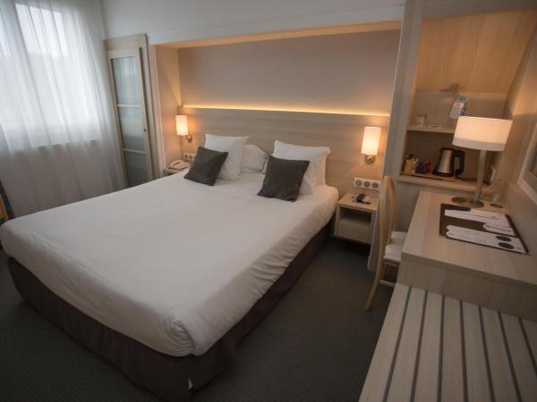 Best Western Plus Le Roof Vannes Bord de Mer : photo 5 de la chambre chambre lit queen-size supérieure – vue sur mer