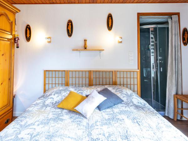 Chambre sous les mimosas 2kms plage : photo 4 de la chambre chambre double supérieure