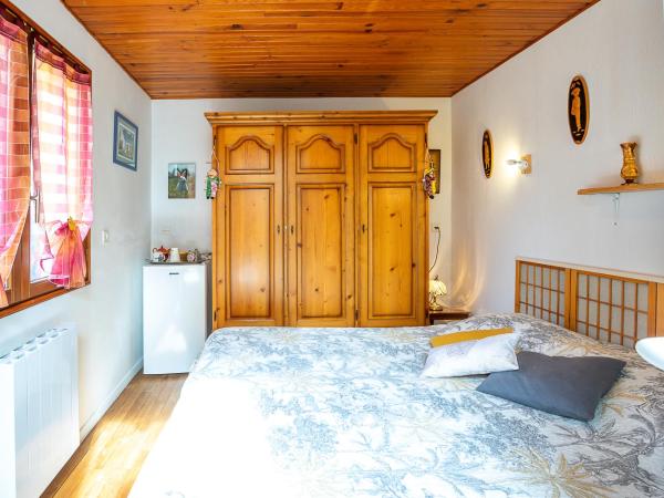 Chambre sous les mimosas 2kms plage : photo 5 de la chambre chambre double supérieure