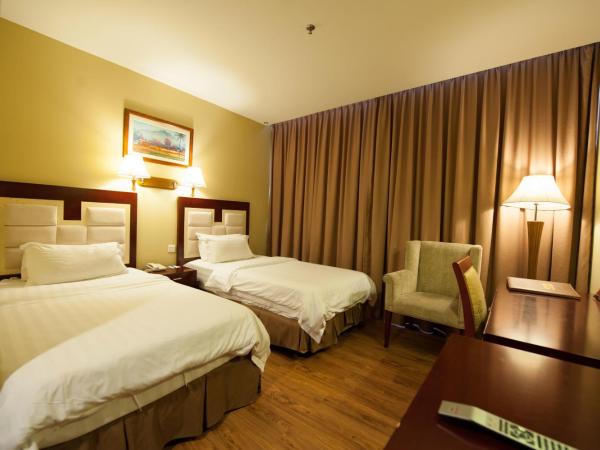 Gaya Centre Hotel : photo 3 de la chambre chambre lits jumeaux standard