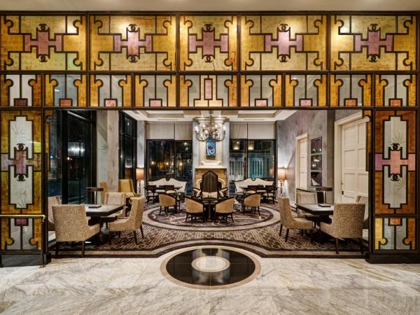 Loews New Orleans Hotel : photo 2 de la chambre chambre lit king-size deluxe - vue sur ville