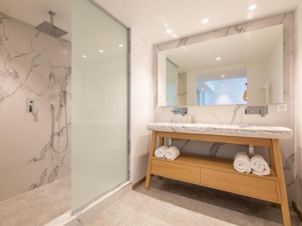 Hôtel La Plage : photo 6 de la chambre superior double room with sea view and terrace - ground floor