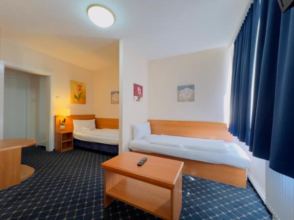 Elbbrücken Hotel : photo 3 de la chambre chambre quadruple